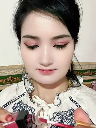 #美妆 #美妆美妆 #我们一起变漂亮 #美好的一天从我的问候开始، @DOU+小助手