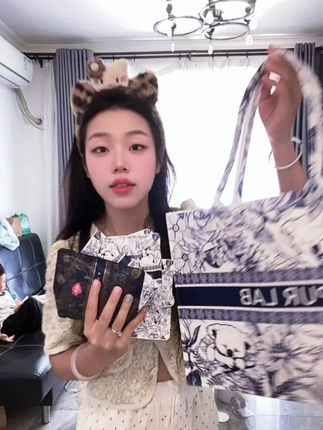 别的不说卫生巾一定要用好的,女生真的要对自己好一点#女生必备 #卫生巾 #姨妈巾 #种草 #生理期