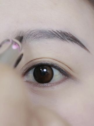 啊啊啊太绝了,不挑人不挑手的二叉眉笔,太适合手残党姐妹了!轻松搞定根根分明的野生眉#防水防汗不晕染 #新手眉笔#野生眉画法#野生眉 #平价彩妆