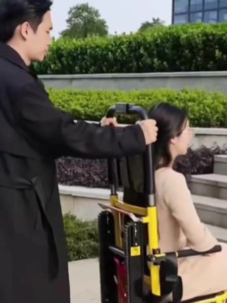 #家用爬楼梯车子爬楼梯椅子