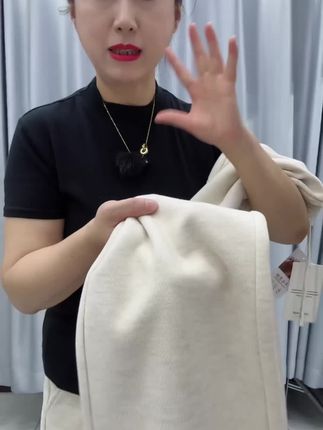 1. 梨型身材姐妹闭眼入的阔腿裤,谁穿谁好看