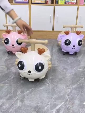 #儿童四轮滑行车 #萌娃骑车 #带娃神器 #儿童车 #儿童礼物