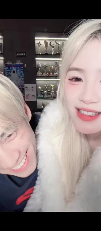 爱她不是送她玫瑰花,是送她垫脚石#璇非少女#璇子#非非#忽而今夏#汪苏泷