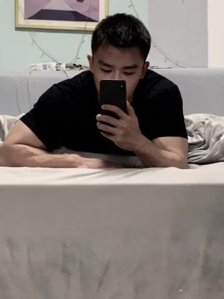 自己把链子戴上 交到我手里 #自律的顶端就是享受孤独 #日常生活