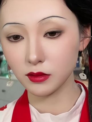 30s睫毛从无到有!快试试,新手也能根根分明!#睫毛膏 #睫毛打底 #不晕妆睫毛膏