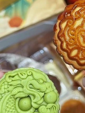 广式流心月饼奶黄巧克力爆浆蛋黄莲蓉豆沙多口味散装#月饼 #广式流心月饼 #广式流心月饼礼盒 #月饼礼盒 #月饼制作