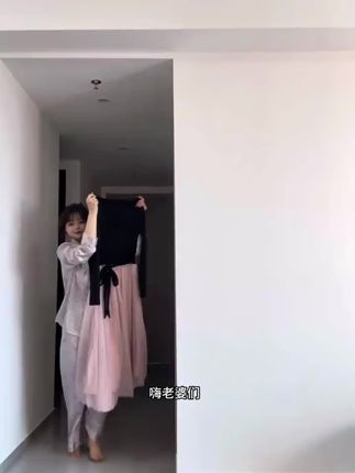 【干枯玫瑰】韩系高智感法式千金感撞色拼接收腰显瘦气质连衣裙#韩系穿搭 #千金风 #日常分享 #气质穿搭 #连衣裙