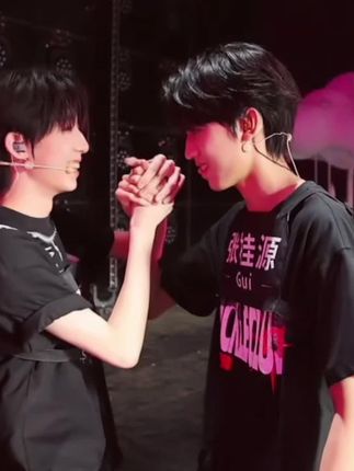 这是谁点的双人纯舞?#桂文桂 #杨桂 #桂文 #鸟儿摇#TF家族四代