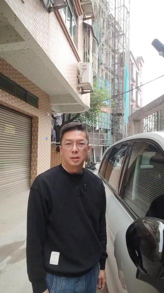 零跑c10这些按键居然能自定义!方向盘单击双击+头顶隐藏键,实用到哭~#零跑c10 #零跑 #零跑汽车 #郑好有零跑