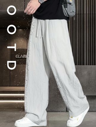 🔥唐狮DESSO男士冰丝神裤】 ✅夏季爆款!精选天丝亚麻混纺,面料柔软透气薄爽,自带空调感~! ✅宽松直筒,完美修饰腿型,运动无束缚,抗皱有型,秒变长腿欧巴~!⏰限时特惠中,清凉一夏就靠它! #夏季穿搭 #夏日清爽穿搭 #显瘦显高穿搭 #百搭神裤 #夏日穿搭ootd