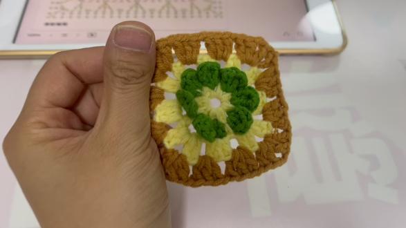 织女必看!手把手教你看懂编织图解,新手零失败✅ 不管是织毛衣、围巾、小玩偶,看懂图解,想织什么织什么,再也不用跟着视频一步步赶!
新手姐妹收藏起来慢慢练,进阶党查漏补缺,下次织新款直接冲!
评论区说说,你最看不懂哪个部分?我挨个解答!#图解教程 #钩织教程 #零基础钩织 #这也能开播