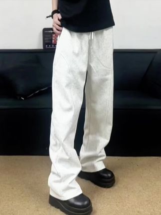 谁懂啊,原来卫裤才是男人的黑丝啊!!!#休闲裤 #卫裤 #百搭神裤 #男生穿搭 #ootd穿搭