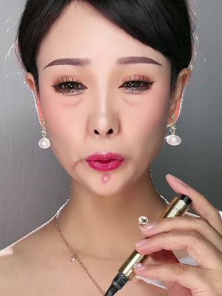 遮掉显老的法令纹黑眼圈 痘痘斑点瑕疵,还可以修改眉形 奶油质地 笔形设计 轻松上手 携带也方便#光彩遮瑕笔