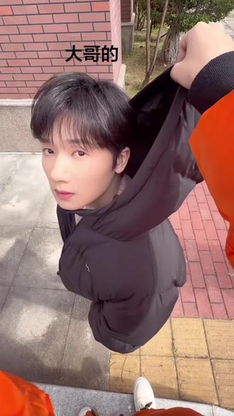 关于拎帽子踢腿#十个勤天 #禾伙人 #拎帽子踢腿 #等等我先摆好造型