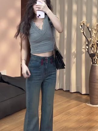 #微喇牛仔裤 安哥拉红撞色微宽松九分微喇牛仔裤女秋冬新款高腰显瘦八分喇叭裤#百搭裤子 #时尚裤 #新款牛仔裤 #牛仔裤搭配