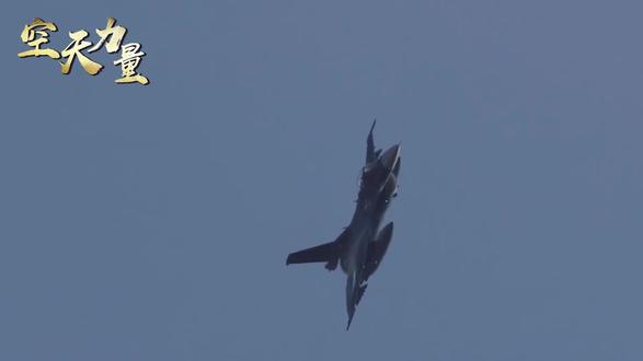 日方果然咽不下这口气,12架战机挂载48枚导弹,要针对辽宁舰