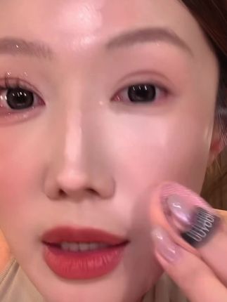 别再用闪片高光了!这霜状的才是伪素颜天菜 #美妆 #日常妆 #分享 #高光霜