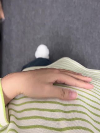 孕期身材焦虑的姐妹,一定没有看过我们家的穿搭,想这件就很显瘦好看,孕妈妈都很喜欢#孕妇装#孕期穿搭#孕妈穿搭#一个身体两个心跳#孕妇裤DOU+上热门DOU+小助手