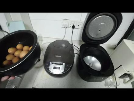 #电饭煲美食 #自制茶叶蛋 过年时候做茶叶蛋的库存视频