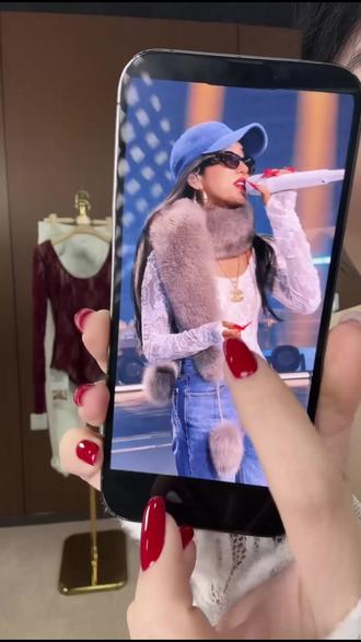 穿上这件蕾丝连体衣,约会变女神!