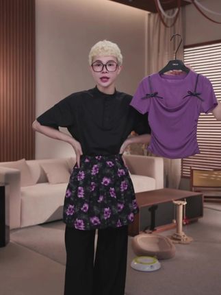 #带我的潮玩来上海CJ溜达一下 QIAOLA/乔拉【紫洋花影】夏季新款圆领上衣半裙设计感时尚套装预售#夏季穿搭 #显瘦穿搭 #高级穿搭 #乔拉套装