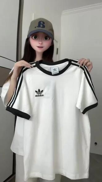 阿迪达斯这件短袖也太好看了~为什么能火那么久是有道理的 #短袖t恤 #夏季穿搭 #ootd穿搭 #阿迪达斯 #记录真实生活