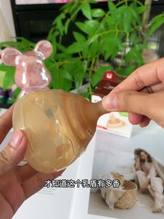 准备#母乳亲喂 的妈妈们,#待产包 一定不要忘了准备这个#乳盾,不然月子里宝宝吸不上急的嗷嗷大哭,也没有办法#辅助奶嘴,#哺乳期