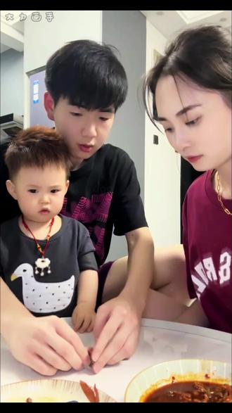 我其实挺爱洗碗的丨yc:馋嘴马小沅 #瞧这一家子 #亲子互动 #人类幼崽 #灵魂画手 #剪映