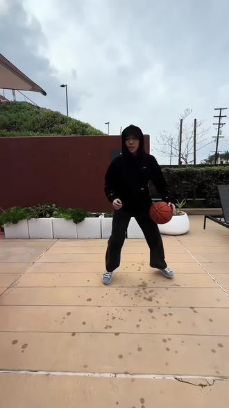 “你知道我在讨论什么”.#柯冉#练习#篮球#球风