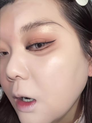 真的可以无限回购的粉底液!持妆一整天不氧化不暗沉!ZENN你小子别太绝#奶油肌粉底液 #zennth粉底液 #天生好皮 #无暇底妆 #底妆