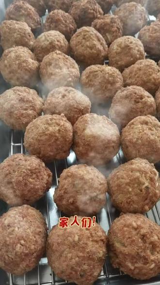 #美食分享 宝子们,狮子头和带鱼炸好啦