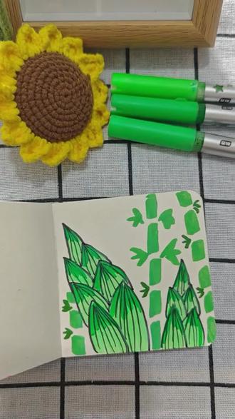 一笔一画,画出破土而出的力量,春天的笋,藏着向上生长的希望
春日限定简笔画—竹笋,简单几笔,满是清新自然感
#创意绘画 #手绘艺术 #绿色笔画