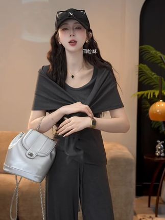 #气质穿搭 #休闲减龄穿搭 #高级感穿搭 #时尚潮流穿搭 #美搭尽显女神范