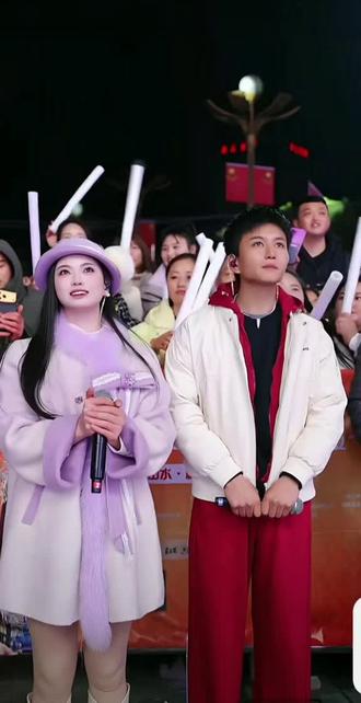 阿朱苏潇潇告别遵义今朝我两同淋雪也算圆梦做一家#直播录屏分享#阿朱#苏潇潇