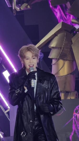 💕韩汶栩✨我只能离开(完整版) #韩汶栩 #韩文栩直播 #江湖音乐广场 #万岁山武侠城 #万岁山武侠城太懂我了