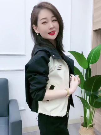 #夹克外套