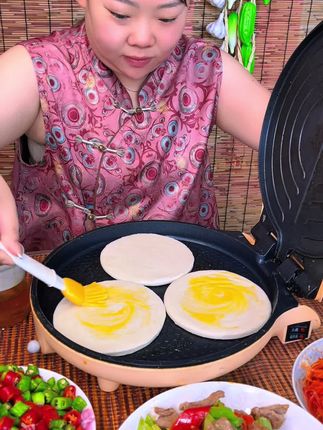 自己做的肉夹馍比外面卖的都好吃,主要自己的做的干净卫生!#在家做美食 #美食#肉夹馍