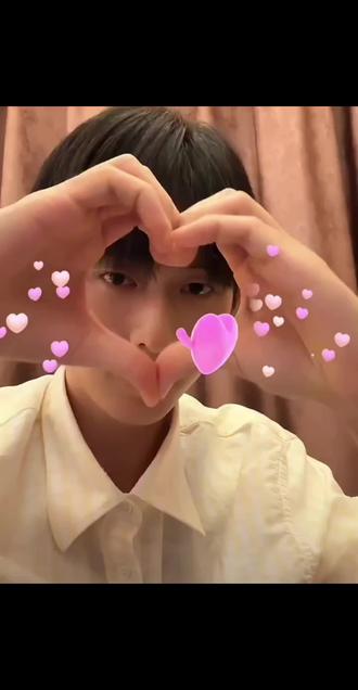 5.27陈添祥直播回放剧宣时光和你都很美 #陈添祥 #郭雨欣 #宝藏男孩 5.28 0:08时光和你都很美上映了,期待甜甜的恋爱剧吧,回顾我们的美好的学生时代#颜值 在线,不会焦虑,#可爱到爆炸的哥
