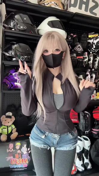 快买终于有硬麦的了 这个最近真火,便宜啊还能对讲#头盔蓝牙耳机推荐 #头盔蓝牙耳机 #外卖小哥 #踏板车 #电摩