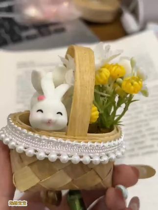 谁能拒绝这么可爱的兔子竹编挂件!~开车心情都变好了!!#兔子挂件 #可爱到爆炸💥 #少女心好物 #车载好物 #创作灵感