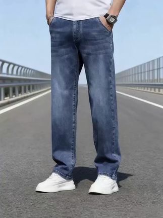 回力2025秋款牛仔裤,宽松直筒太香了! 秋装回力准没错~2025新款高端宽松直筒牛仔裤,复古水洗蓝自带高级感,宽松剪裁不挑身材,直筒版型悄悄“拉长”腿型,对各种腿型都友好~