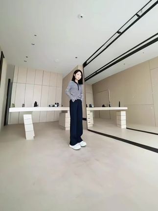 大码窄版运动裤女胖m300斤春夏季新款垂感宽松直筒休闲显瘦阔腿裤#大码运动裤女 #休闲裤女 #大码穿搭