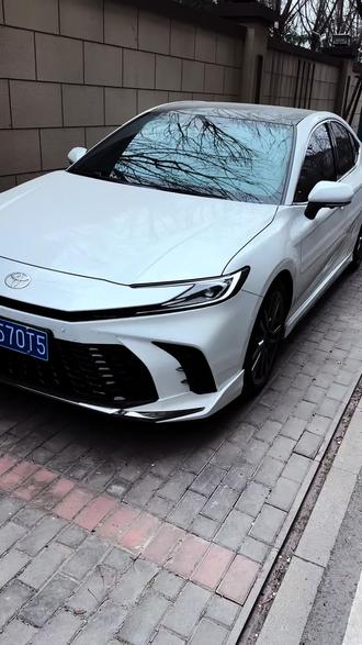 九代凯美瑞雨刷更换教程,如果雨刷时间长了刮不干净有异响影响行驶安全,建议及时更换!#凯美瑞雨刷#凯美瑞雨刮#丰田雨刷#九代凯美瑞#丰田凯美瑞