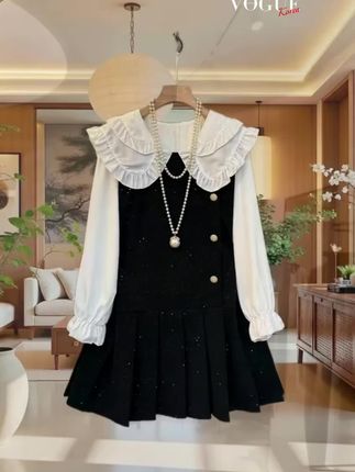 #气质仙女裙穿搭 #时尚个性穿搭 #漂亮衣服 #美美的裙子 #2025秋新娃娃领撒星气质法式高级时尚上衣+马甲裙显瘦两件套5921