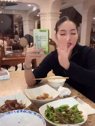 姐妹们海藻冻记得每天安排起来 #万般微颜护肤品