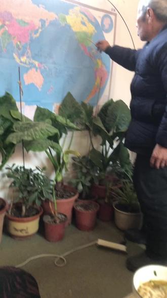 老爸告诉我委内瑞拉在地图上的位置,属于南美洲