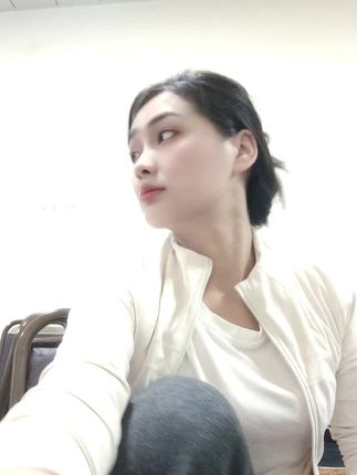 想找个男朋友,醒来之后每天都能看到对方。