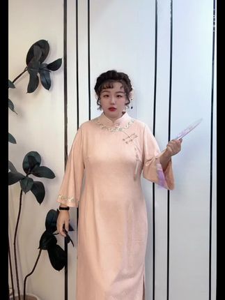 开心一刻是一刻#原创视频 #中国传统服饰 #旗袍美人