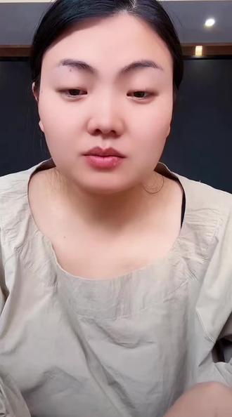 璐璐没跑,就他家里那点事,别的父母、兄弟姐妹都希望各自过得很好,这做姐姐姐就不知道怎么想的了#卡妈#卡妈璐璐#姑姐弟媳 #卡妈要开心快乐