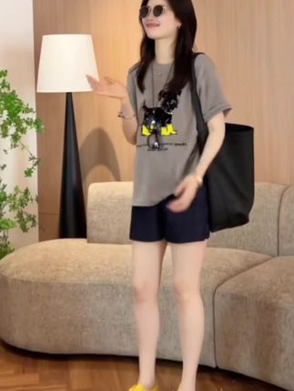 夏装搭配一整套2025夏季新款印花短袖T恤显瘦减龄休闲短两件套#小清新穿搭 #显高显瘦